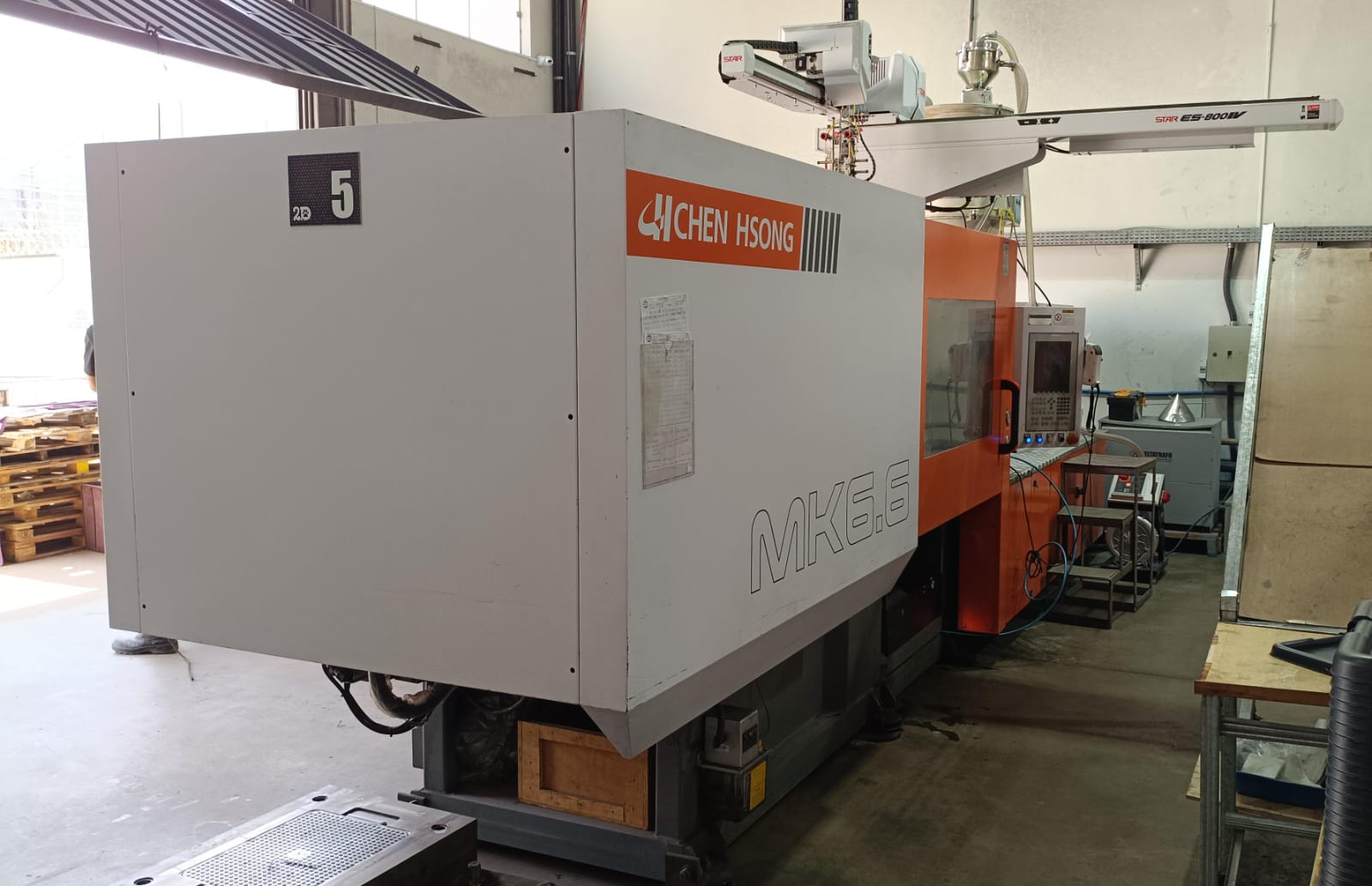 Injetora Chen Hsong 328 MK6.6